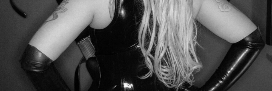 Miss Heart Professional Dominatrix in Milton Keynes, Oxfordshire, Northamptonshire.